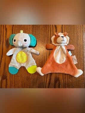 Plush Elephant and Lion Lovey Set